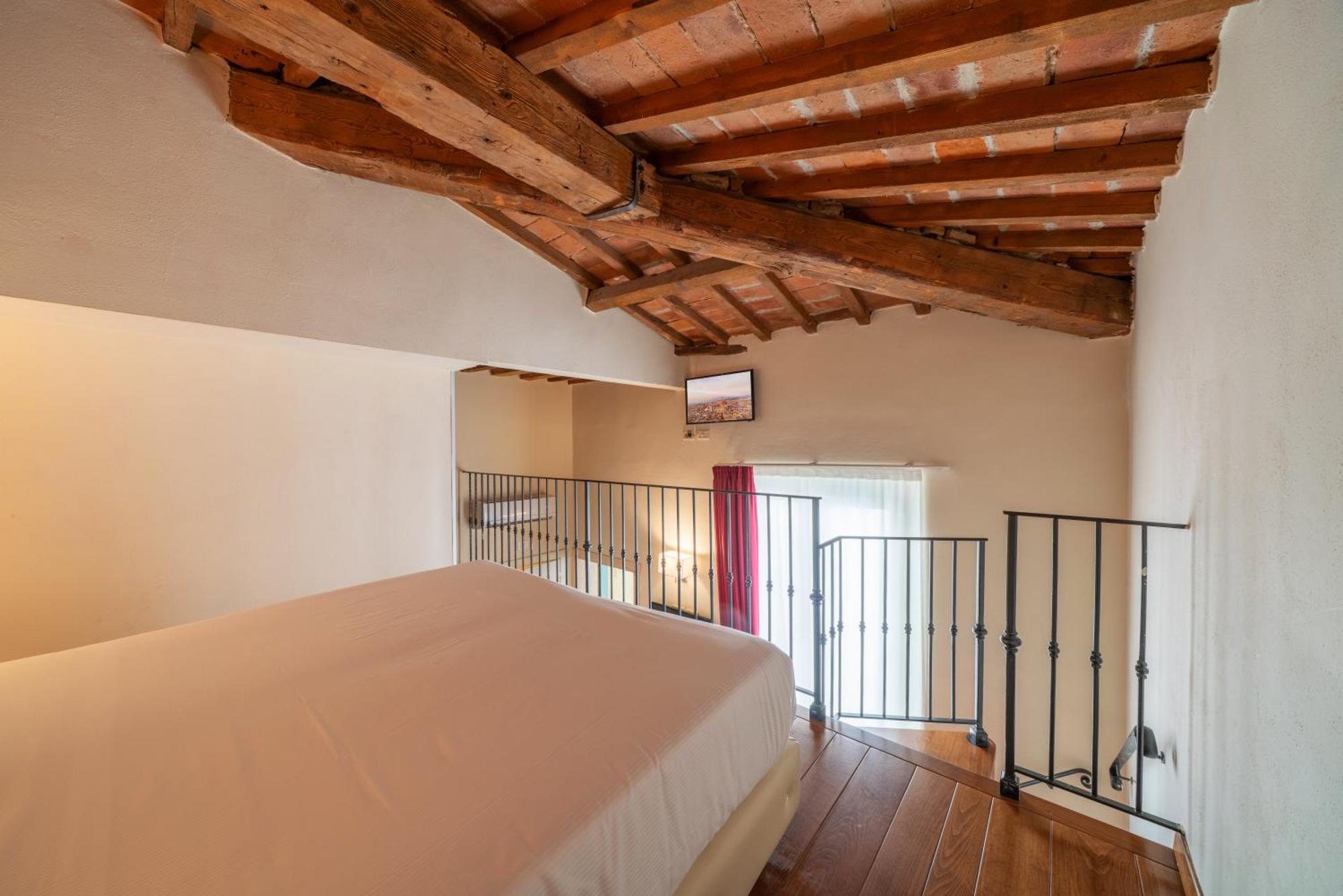 Residenza Conte Di Cavour&rooftop 2* Firenze