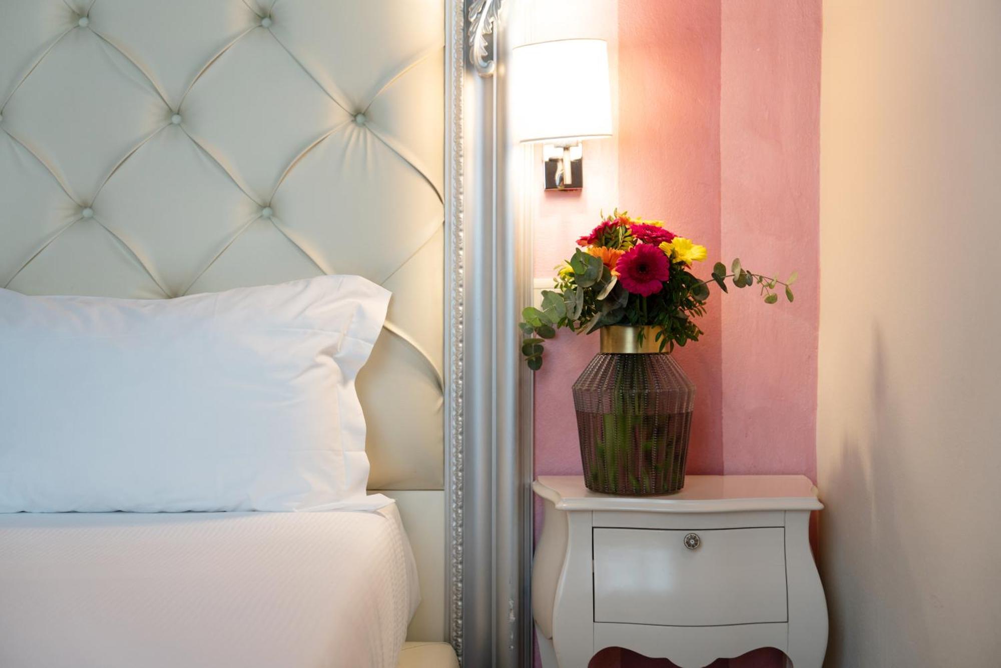 Residenza Conte Di Cavour & Rooftop Guest house